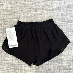 NWT Lululemon Hotty LR Short, 2.5” Lined, Size 2